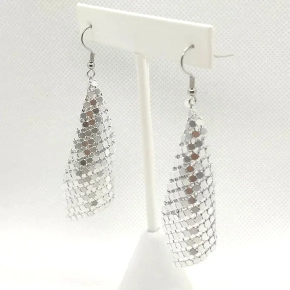 Silver Shiny Earrings Metal Mesh Grid Sequins Tassel Trendy  Slinky Earrings - Picture 2 of 6